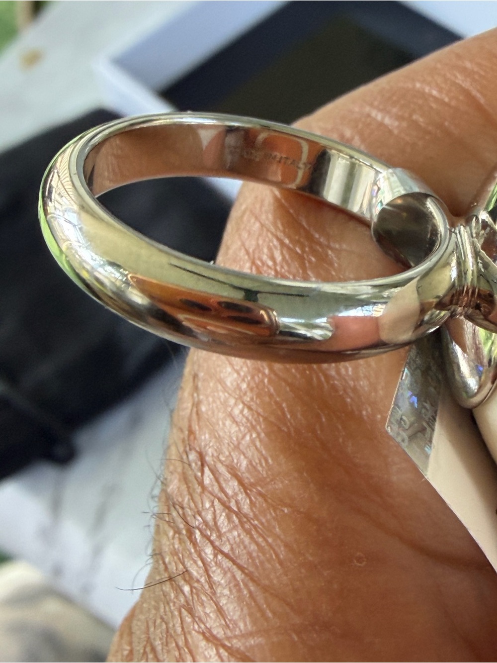Givenchy Pearl-Style Silver-Tone Crystal cocktail ring - Picture 6 of 6
